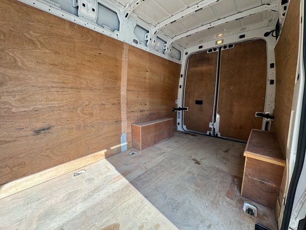 Volkswagen Crafter MWB L2H2 High Roof Startline EURO 6 11