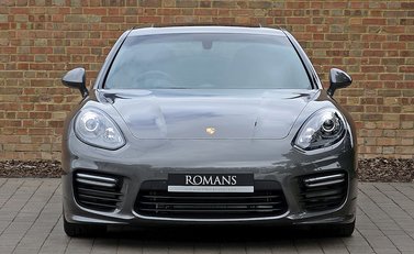 Porsche Panamera GTS 2