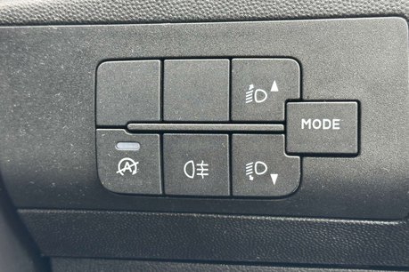Peugeot Boxer 2.2 BlueHDi 333 S Window Van 5dr Diesel Manual L1 H1 Euro 6 (s/s) (120 ps) 50