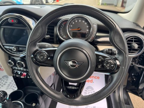 Mini Hatch COOPER EXCLUSIVE 43