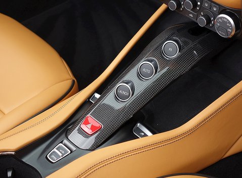 Ferrari California T 17