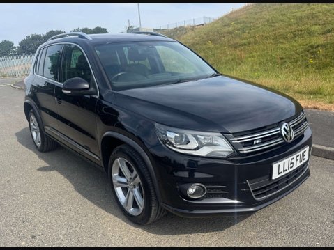 Volkswagen Tiguan 2.0 Tiguan R-Line TDI BlueMotion Technology 4Motion 4WD 5dr 1