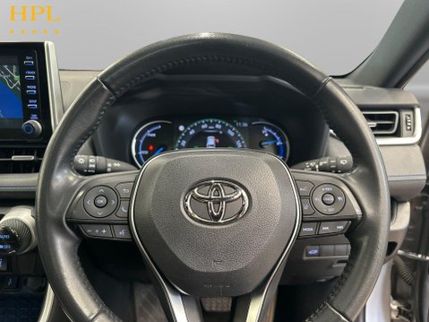 Toyota Rav4 2.5 VVT-h GPF Dynamic SUV 5dr Petrol Hybrid CVT 4WD Euro 6 (s/s) (222 ps) 13