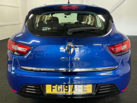 Renault Clio 0.9 Clio Play TCe 5dr 4
