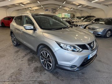 Nissan Qashqai 1.2 DIG-T Tekna 2WD Euro 6 (s/s) 5dr