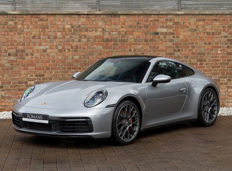 Porsche 911 Carrera 4S (992) 6