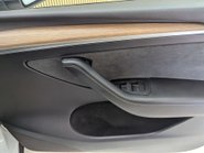 Tesla Model Y ModeL Y Long Range AWD 4WD 5dr 34