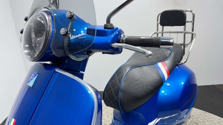 Piaggio Vespa GTS 300 SUPER 2016 ONLY 6K MOT VERY CLEAN POLINI PIPE SERVICED 22