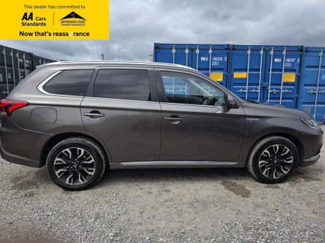Mitsubishi Outlander 2.0h 12kWh GX4h SUV 5dr Petrol Plug-in Hybrid CVT 4WD Euro 6 (s/s) (200 ps) 11