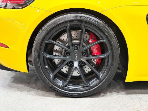 Porsche 718 Cayman 4.0 GT4 Coupe 2dr Petrol PDK Euro 6 (s/s) (420 ps) 42