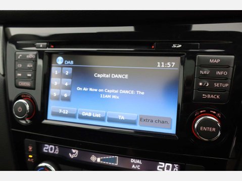 Nissan Qashqai 1.2 Qashqai N-Connecta DiG-T 5dr 42