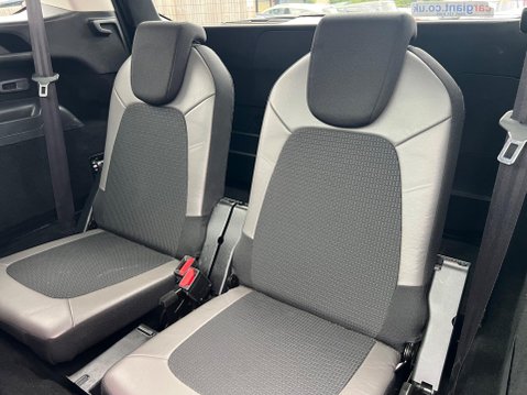 Citroen Grand C4 Picasso 1.6 e-HDi Exclusive+ ETG6 Euro 5 (s/s) 5dr 37