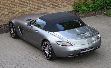 Mercedes-Benz SLS AMG GT Roadster 4