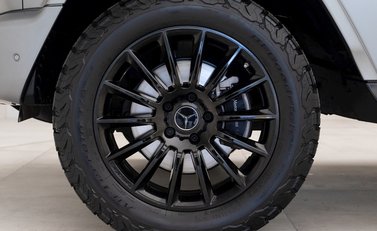 Mercedes-Benz G Series AMG Line Premium 8