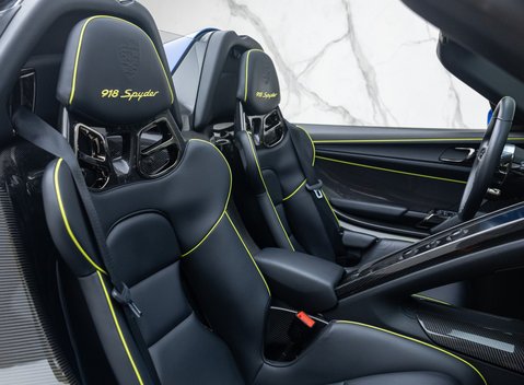Porsche 918 Spyder 21