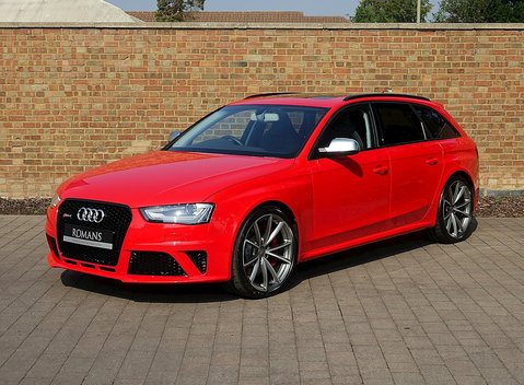 Audi RS4 Avant 25