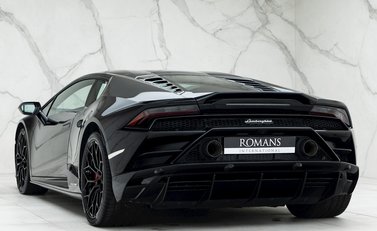 Lamborghini Huracan LP640-4 EVO 3