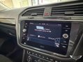 Volkswagen Tiguan 2.0 TSI SEL DSG 4Motion Euro 6 (s/s) 5dr 37