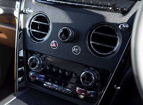 Rolls-Royce Cullinan Black Badge 28