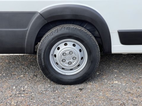 Citroen Relay 40 L4H2 BLUEHDI 17 SEAT LIGHTWEIGHT NON D1 MINIBUS with RAMP and SENSORS E6 39