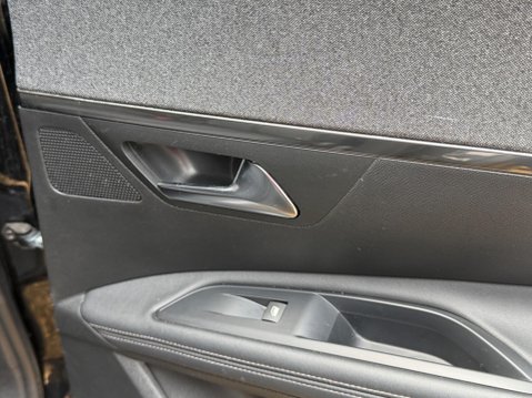 Peugeot 5008 1.5 BlueHDi Allure Euro 6 (s/s) 5dr 29