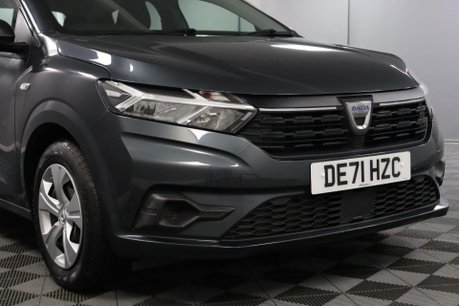 Dacia Sandero ESSENTIAL SCE 24