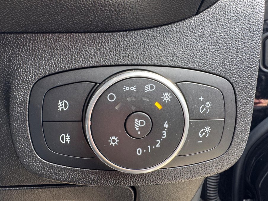 2020 Ford Fiesta — image 33