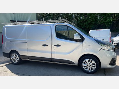 Renault Trafic 1.6 dCi 29 Sport Nav Panel Van 5dr Diesel Manual LWB Standard Roof Euro 6 ( 6