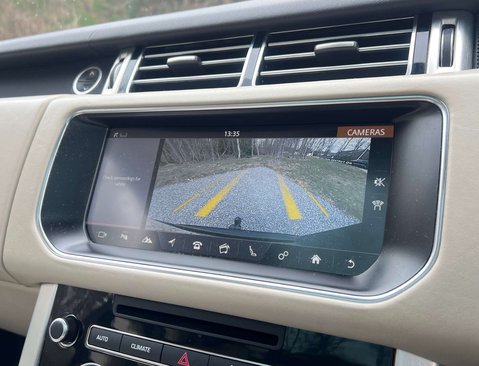 Land Rover Range Rover 3.0 Range Rover Vogue TDV6 Auto 4WD 5dr 25