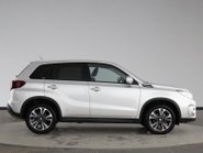 Suzuki Vitara SZ5 BOOSTERJET MHEV 3