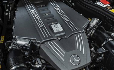 Mercedes-Benz SLS AMG 30