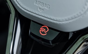 Land Rover Range Rover Sport P635 SV EDITION ONE 31