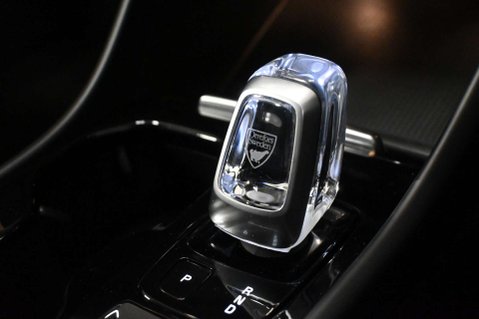 Volvo XC40 2.0 XC40 Inscription Pro B4 MHEV Auto 5dr 38
