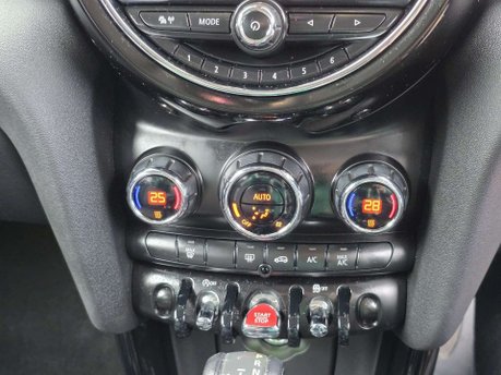 Mini Hatch 1.5 Cooper Hatchback 5dr Petrol Steptronic Euro 6 (s/s) (136 ps) 26