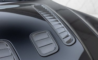 Aston Martin V12 Vantage S 39