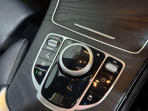 Mercedes-Benz GLC 2.1 GLC220d AMG Line (Premium) SUV 5dr Diesel G-Tronic 4MATIC Euro 6 (s/s) 43