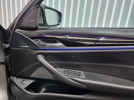 BMW M5 4.4 V8 GPF Saloon 4dr Petrol Steptronic xDrive Euro 6 (s/s) (600 ps) 9