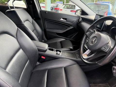 Mercedes-Benz A Class 1.6 A180 Sport (Executive) 7G-DCT Euro 6 (s/s) 5dr 12