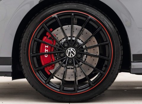 Volkswagen Golf GTI CLUBSPORT 45 TSI DSG 19