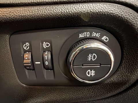 Vauxhall Grandland X 1.2 Grandland X SE T S/S 5dr 16