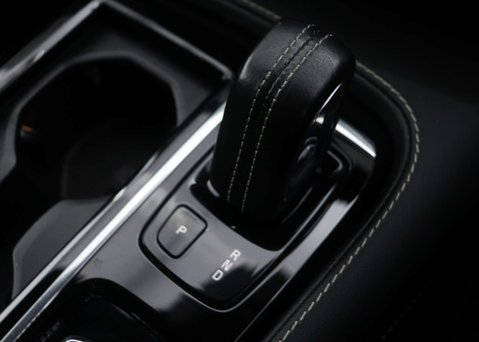 Volvo V60 2.0 V60 R-Design T6 Recharge AWD Auto 4WD 5dr 32