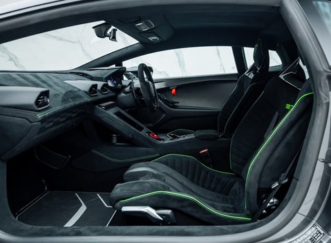 Lamborghini Huracan STO 17