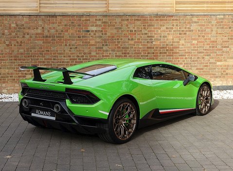 Lamborghini Huracan Performante 2