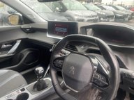 Peugeot 2008 PURETECH S/S ALLURE PREMIUM 10