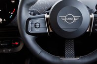 Mini Hatch SE EXCLUSIVE 21