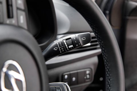 Hyundai BAYON T-GDI SE CONNECT DCT MHEV 17