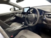 Toyota C-HR 1.8 VVT-h GPF Icon SUV 5dr Petrol Hybrid CVT Euro 6 (s/s) (122 ps) 12