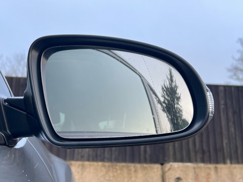 Hyundai KONA T-GDI PREMIUM MHEV 21