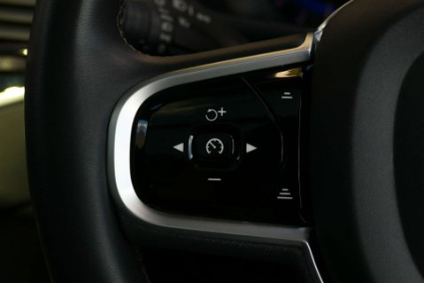 Volvo XC90 2.0 XC90 + B5 MHEV AWD Auto 4WD 5dr 47