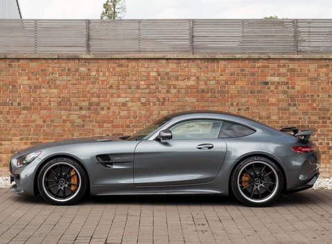 Mercedes-Benz Amg GT GT R 2